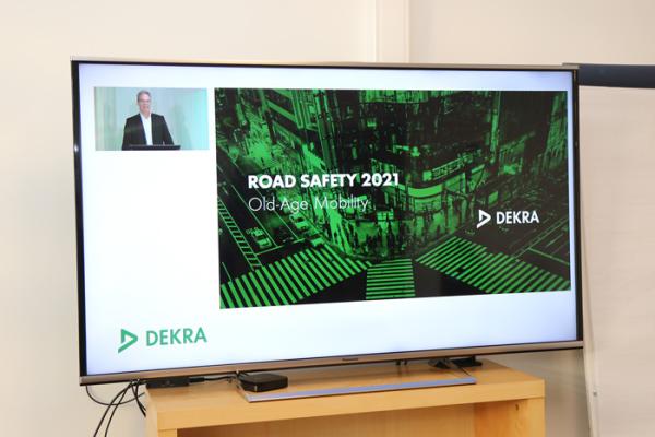 042 Dekra Verkehrssicherheitsreport 2021 by Alexander Louvet (1)